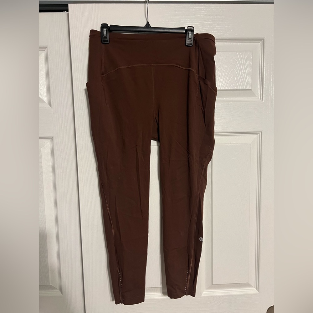 Lululemon Fast and Free Leggings with pockets length 25 size 12